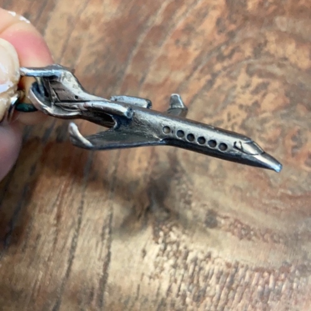 Jet Keychain - Picture 3 of 5
